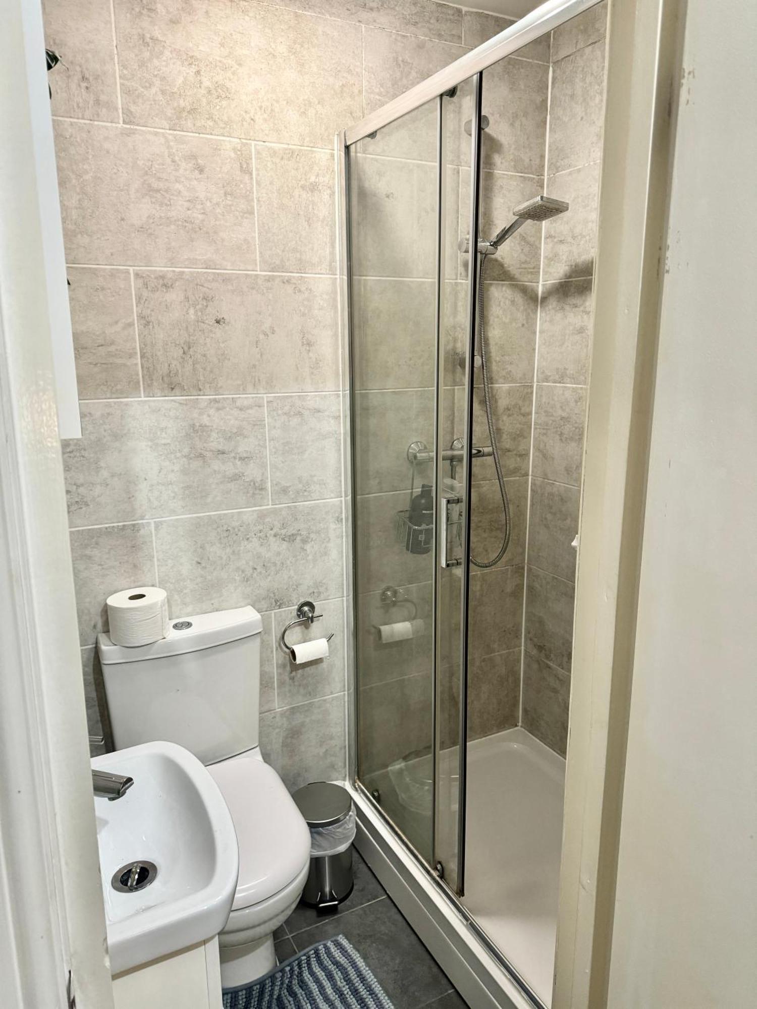 Modern En-Suite Rooms By Finsbury Park Station 8 Mins To King'S Cross By Tube London Exterior photo