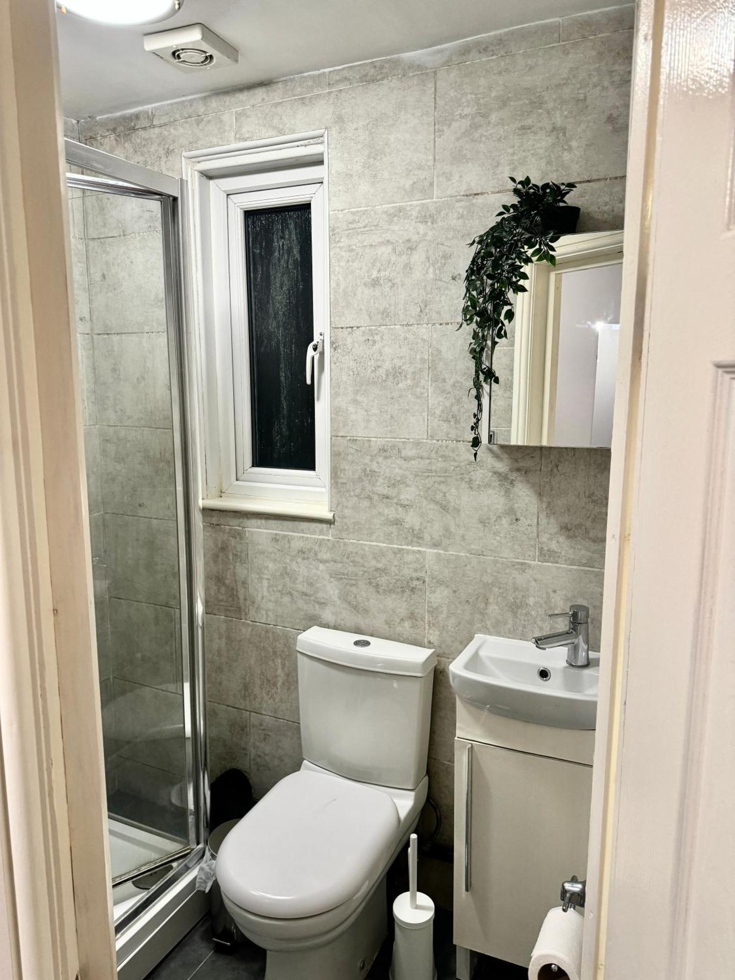 Modern En-Suite Rooms By Finsbury Park Station 8 Mins To King'S Cross By Tube London Exterior photo